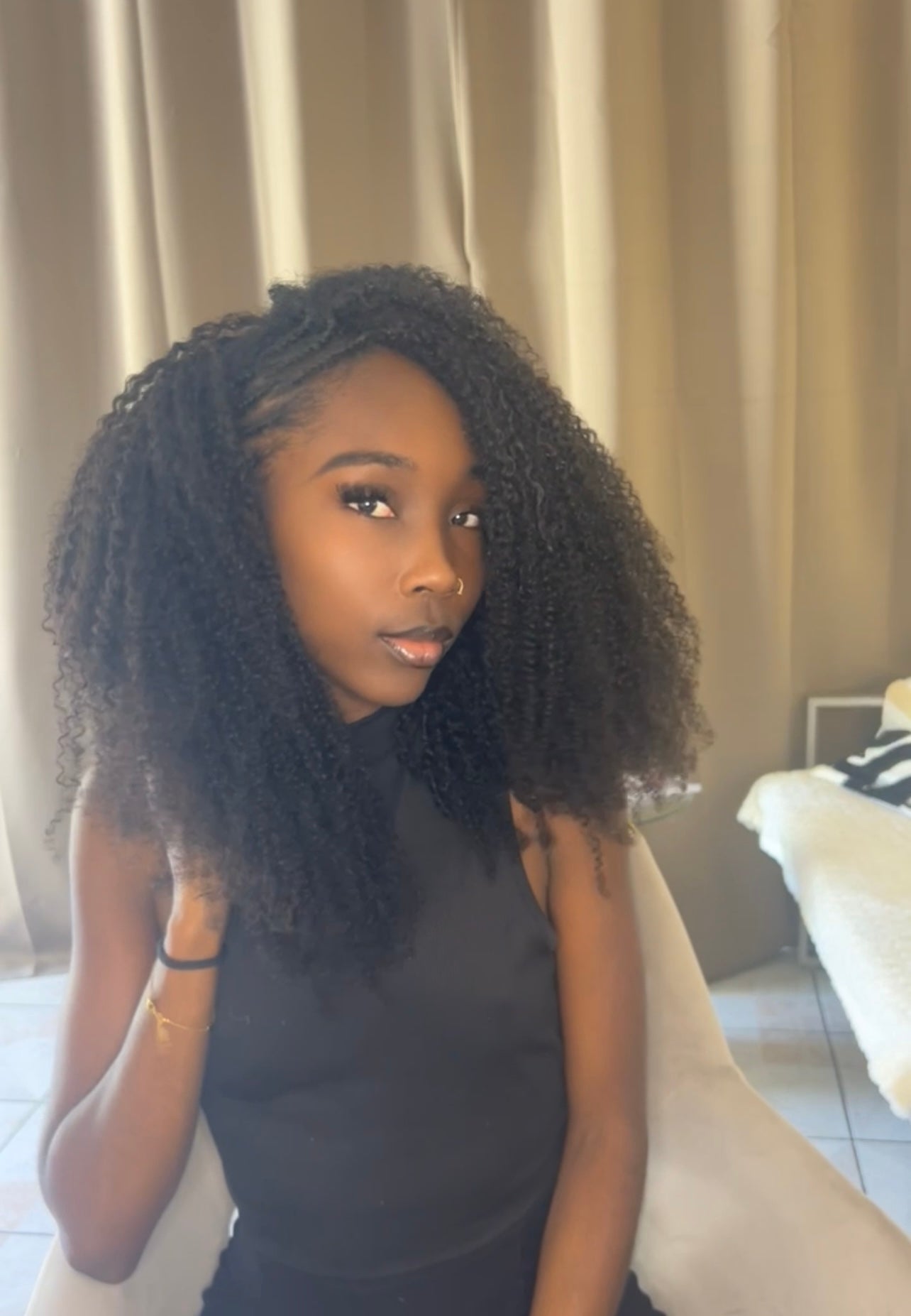 Perruque V-Part Kinky Curly